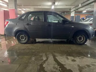 LADA GRANTA VIN: XTA219010J0493420 Мощность двигателя: 87 Марка: LADA Объем двигателя: 1596 Пробег: 258814 Вид транспорта: легковой Год выпуска: 2017 Модель: GRANTA