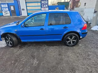 Легковой автомобиль Volkswagen Golf-4, 2000 г.в., VIN WVWZZZ1JZ1D020717, цвет синий, М941ЕУ29 грз.