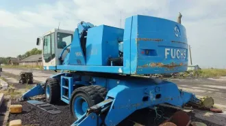 Terex Fuchs MHL 380 2003 погрузчик, ГРЗ 1293ХН47, частично разукомплектован: отсутствует двигатель, стрела.