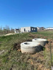 Земельный участок 10 соток, ИЖС, Самарская область, Волжский район, Черноречье, по адресу: Самарская область, Волжский, в районе с. Черноречье, в северной части кадастрового квартала 63:17:0803008, д.бн, 1000 кв.м, кад. № 63:17:0803008:1544, категория/ВРИ – ЗНП/ИЖС. Залит фундамент, поднят первый…