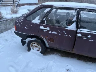 ВАЗ 21930 М844ВО86. Ключи отсутствуют. Вид транспорта: легковое авто. Год выпуска: не указан. VIN номер: не указан. Марка: ВАЗ. Модель: 21930.