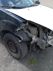 Citroen C-Crosser, 2012, VIN: Z8TVUAFZCCM971724, белый. Автомобиль после ДТП, может иметь скрытые дефекты. Отсутствует передняя часть: передний бампер, фары передние, решетка радиатора, передние подкрылки, замята передняя часть (элементы бампера в салоне). Передние крылья черного цвета, правые…