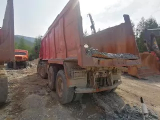 Грузовой-самосвал Shacman SX3316DT366 госномер Н766НК27, 2014 год выпуска, VIN LZGJRDT62EX025426. Неисправен, разукомплектован.