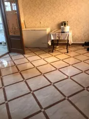 Жилое здание, площадь: 233 кв.м., кадастровый номер: 20:11:0401016:480 и земельный участок, площадь: 800 кв.м., кадастровый номер: 20:11:0401016:479. Категория земель: Земли населенных пунктов, Вид разрешенного использования: Для ведения личного подсобного хозяйства. Адрес  местоположение …