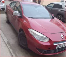 Renault Fluence, 2011 г., госномер Т593ЕВ102, СТС 02 ТР 594494, цвет красный, VIN VF1LZBR0A45077531. Авто на ходу, имеются сколы и царапины, плохая резина, разбито зеркало. ПТС находится в банке. Автомобиль находится в залоге у ПАО Банк ВТБ. Цена 443 650 рублей.