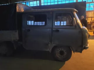 Грузовой бортовой автомобиль УАЗ 390945, 2014 г.в., госномер В137ВА186, VIN XTT390945F1203084, цвет защитный. Местонахождение: г. Нефтеюганск, Пионерская промзона, проезд 5П, стр. 15/1.
