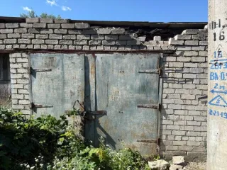 Нежилое здание (гараж), 30,6 кв.м., Брянская область, Навлинский район, право собственности на нежилое здание (гараж): назначение - нежилое, количество этажей 1, общей площадью 30,6 кв.м., кадастровый номер 32:17:0960329:1282 с земельным участком, из земель населенных пунктов с кадастровым номером…