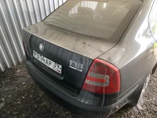 Skoda Octavia Classik 1.6, 2005 года выпуска, черный цвет кузова, VIN TMBDA21Z552063310, госномер Р014АР39. Пробег 337 949 км, механическая коробка передач, передний привод, объем двигателя 1595 см³, мощность 75 л.с.