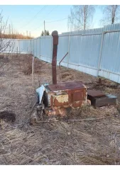 Земельный участок, 1000 кв.м., сельскохозяйственного назначения, местоположение: 185519, Республика Карелия, Прионежский р-н, поселок Ладва-Ветка, кадастровый номер: 10:20:0000000:654, вид собственности: индивидуальная. На участке есть колодец технический для полива, 2 яблони, кусты с черной…