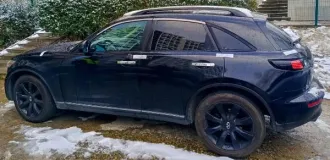Infiniti FX45 2003 г/в, г/н У123ВХ123, VIN JNRBS08W23X002341. Обременение: арест, н/ц 708 432,00 руб., з-к 141 686,00 руб., ш/а 7 084,00 руб. Вид транспорта: Автомобиль.