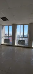 Помещение свободного назначения 2228,8 кв. м Табачная 6 Грозный Чеченская Респ Объект аренды, площадь 2228,8 кв. м., номера на поэтажном плане: 2-го этажа 1-6, 3-го этажа 1-6, адрес (местонахождение) объекта: 364001, Чеченская Респ, Грозный г, Заводской р-н, Табачная, дом № 6 Косметический ремонт…