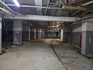 Нежилое помещение 24.9 кв. м, Москва по адресу: г. Москва, ш. Ленинградское, д. 130, корп. 1, машино-место 9 (Подвал № 0), кадастровый номер: 77:09:0001006:7199.