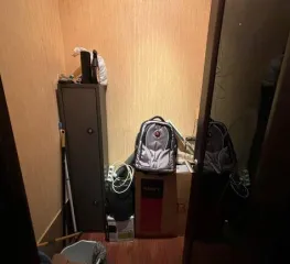 Жилое помещение площадью 122 кв.м, кадастровый номер 54:35:101695:1119, расположенное по адресу: г. Новосибирск, ул. Державина, д. 77/2, кв. 107, 108. Имущество находится в залоге у ПАО Банк "FK Otkrytie" ИНН: 7706092528 (правопреемник - АО «БМ-Банк» ИНН: 7702000406) и АО "Korporatsiya "MSP" ИНН…