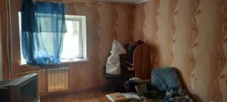 Доля в квартире 44,8 кв.м в г. Серов, Свердловская область, ул. Паровозников, д. 7, кв. 23. Общая долевая собственность, 1/3 доля в праве. Кадастровый номер: 66:61:0211005:1054.