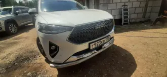 Haval F7 CC6465UM22B 2021 года выпуска, VIN XZGFF06A1MA321667. Согласно акта описи и ареста у автотранспортного средства на заднем бампере имеются потертости.