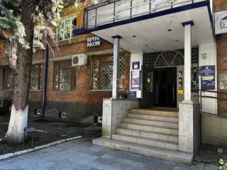 Объект аренды, площадь 161,10 кв. м., номера на поэтажном плане 1 этажа: 1, 2, 16-22, адрес (местонахождение) объекта: Республика Северная Осетия-Алания, р-н Пригородный, с. Октябрьское, ул Павла Тедеева, д 135 Требуется текущий ремонт 
Кадастровый номер объекта недвижимости (здания, сооружения), в…