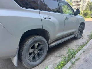 Toyota Land Cruiser Prado 2013 года, 173 лс, полный привод, АКПП, внедорожник, VIN – RUTBH8FJ9D0000889, цвет - серый.