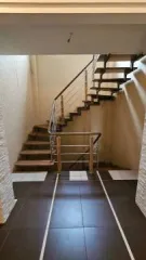 Земельный участок 2033 кв.м и дом 286.7 кв.м, Воронежская область, Рамонский район, село Новоживотинное, улица Газовиков, 19. Кадастровый номер участка: 36:25:3600008:80, кадастровый номер дома: 36:25:3600008:291.