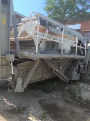 NORDBERG LOKOTRAC ST 3.5, 2011. Грохот, год производства машины: 2011, заводской номер машины: 76514, модель, номер двигателя: C 4.4, 44606385, вид движителя: гусеничный, цвет машины: бежевый, гос. номер: 64 AA 2995, паспорт самоходной машины: RU СВ 524825. В залоге у ООО «МЕТ-М» и ПАО Сбербанк.