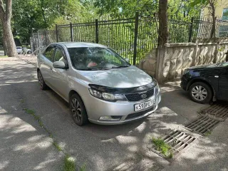 Kia Cerato, 2013 года, 126 лс, 240000 км, АКПП, автомобиль марки KIA модель TD (Cerato, Forte) 2013 г.в., VIN-номер XWEFW411BD0001814