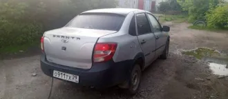 Lada Granta 2014 года, 87 л.с., пробег 144 000 км. Двигатель бензиновый 1.6 л (1596 см³), механическая КПП. Состояние удовлетворительное. Местонахождение: Архангельская область, п. Лойга. VIN: XTA219060EY095703.