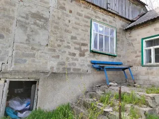 Нежилое здание 93,2 кв.м с участком, Ростовская область, Неклиновский район, с. Федоровка, ул. Почтовая, 50а. Кадастровый номер 61:26:0140101:2242. Год ввода в эксплуатацию: 1972. Количество этажей: 1. Материалы наружных стен здания: шлакобетонные блоки. Общая площадь: 93.2 кв.м. Кадастровая…