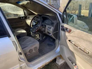 Mitsubishi Chariot 2002 года, 165 лс, 280000 км, АКПП. Транспортное средство: марка MITSUBISHI CHARIOT GRAND, год изготовления 2002, идентификационный номер отсутствует, шасси (рама) № отсутствует, кузов (кабина, прицеп) № N84W0303274, цвет серый, мощность двигателя 121/165, рабочий объем двигателя…