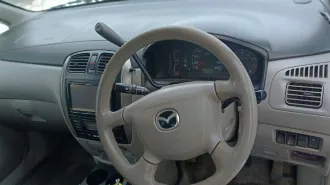 Mazda Premacy 2001, марка: Мазда, модель: ПРЕМАСИ, год изготовления: 2001 (Каминский) Легковой автомобиль, марка: Мазда, модель: ПРЕМАСИ, год изготовления: 2001, VIN: отсутствует, ПТС: 25 ТН 642137, вид собственности: индивидуальная. Особенности тех. состояния: коррозия на порогах и арках…