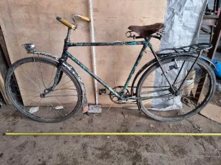 Велосипеды, самокаты, кресло-коляска, запчасти. Составной лот: велосипеды, самокаты, кресло-коляска, годные остатки отдельных узлов, деталей, агрегатов, материалов (в сборном виде) велосипедов. Подробный состав лота приведен в информационном сообщении. Состояние и недостатки имущества в…