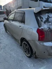 Toyota Allex, 2002 легковой автомобиль комби (хэтчбек) г/н B423XE124 vin отсутствует номер кузова ZZЕ123001502 номер двигателя 2ZZ 0138789 цвет серый задаток 81150 руб рабочее состояние не проверялось видимых повреждений не имеет обременения: залог запреты судебного пристава исполнителя на…