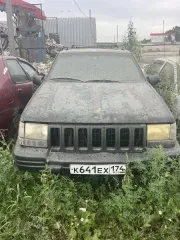 Jeep Grand Cherokee, цвет темно-зеленый, г/н K641 ЕХ, легковой автомобиль.