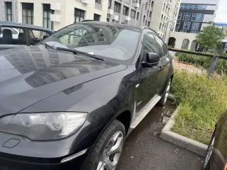 BMW X6 2010, автомобиль марки BMW модель X6 2010 г.в., VIN-номер X4XFG21120LN92107. С имуществом можно ознакомиться с 11:00 до 17:00 по адресу: г. Москва, ул. Бауманская, д. 44, стр. 1, 2 этаж, предварительно согласовав ознакомление по телефону: +79857227111.
