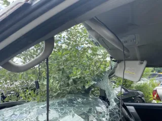 Toyota Voxy 2011 года, цвет белый, VIN ZRR70-0431981. Проверить техническое состояние не представляется возможным. ПТС, СТС, ключи отсутствуют.