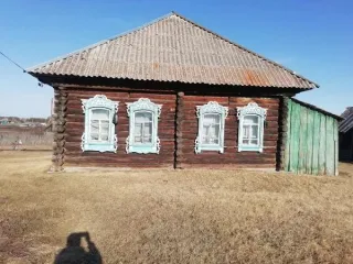 Здание библиотеки 62,4 кв.м с участком 133 кв.м, Кемеровская область - Кузбасс, Гурьевский муниципальный округ, д. Кулебакино, ул.Советская,50. Нежилое здание, 1 этаж. Общая площадь 84.5. Кадастровый номер 42:02:0105001:523. Ограничения и обременения отсутствуют.