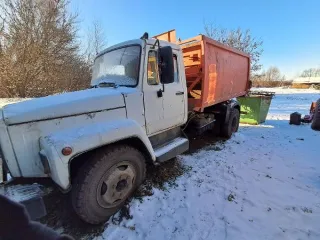 2014 грузовой автомобиль, специализированный K04402 (XVL483213E0003133), 2014 г.в., гос. номер М537УО152, цвет белый, VIN XVL483213E0003133. Год выпуска: 2014, марка: K04402, модель: K04402, VIN: XVL483213E0003133