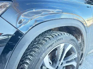 Geely Monjaro 2024, 238 л.с., 26000 км, полный привод, АКПП. Легковой автомобиль GEELY MONJARO, год выпуска 2024, VIN LB37852D4RS055482, двигатель бензин, 238 л.с., КПП Автоматическая.