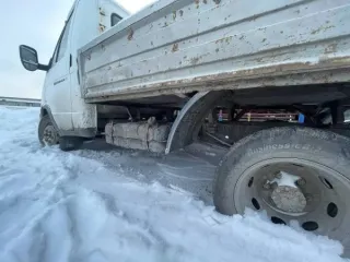 Грузовой автомобиль ГАЗ 3302, 2015 г.в. Повторные! Грузовой автомобиль ГАЗ 3302, 2015 г.в., г/н М911РО48, идентификационный номер (VIN) X96330200F2610882. Должник Волжин Е.В. 
Год выпуска: 2015 
Марка грузовика: ГАЗ  
Модель грузовика: 3302 
VIN номер: X96330200F2610882 
