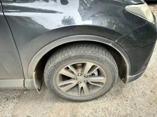 Toyota RAV4, 2015 года, 146 лс, 381000 км, АКПП Легковой универсал, марка: Toyota, модель: RAV4, год изготовления: 2015, VIN: JTMRDREV40J020203, цвет: Черный, мощность двигателя (л.с.) 146