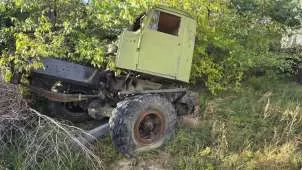 Машина уборочная комбинированная МД 532 С-00 г.в. 2003, грн Е998ЕУ 75RUS. Крайнее неудовлетворительное состояние, близкое к "непригодному". Требует полного восстановления агрегатов и систем. Требует доукомплектации. Восстановление экономически неэффективно. Внешний вид неудовлетворительный…
