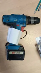 Запчасти и инструменты для двигателей Skoda: клапана впускного газораспределения двигателя марки «Skoda 275», «Skoda 160», маслосъемные кольца поршня двигателя «Skoda 275», вкладыши шатунного двигателя марки «Skoda 160», без видимых следов эксплуатации - всего 72 шт.; аккумуляторный шуруповерт…