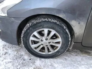 Автомобиль марки NISSAN модель Teana, 2014 г.в. VIN номер Z8NBCAL33ES006052. 1 Подвеска заднего левого колеса –деформировано ,колесо развернуто по горизонту и вертикали 2 Диск колеса задний левый стоит не комплектный 3 Порог левый смещение передней левой части 4 Диск колеса передний левый…
