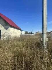 Дом 53.2 кв.м и участок 700 кв.м, Алтайский край Дом, площадью 53,2 кв.м., кадастровый № 22:33:040801:11348, и земельный участок, площадью 700 кв.м., кадастровый № 22:33:040801:10424, расположенные по адресу: Алтайский край, Первомайский район, посёлок Новый, улица Титова, дом 4. Имущество является…