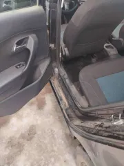 Volkswagen Polo, 2013 года, 105 лс, 165551 км, черный, VIN XW8ZZZ61ZEG019772, находящийся в залоге у ООО «СФО ПРИМА-ФИНАНС».