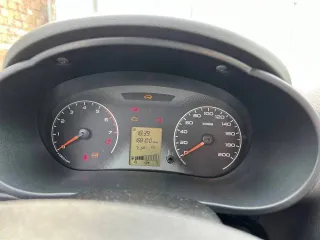 Lada Granta 2016 года, 87 л.с., пробег 168100 км. Цвет золотисто-коричневый, VIN XTA219010H0428144. Автомобиль заводится, на ходу. Имеется вмятина на задней левой двери. Находится в залоге. Местоположение: г. Уфа.