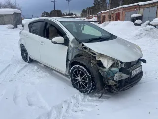 Toyota Aqua Hybrid 2012 года, номер кузова NHP10-2084566. Ознакомление с документами и осмотр автомобиля осуществляются в г. Красноярск, ул. Карла Маркса, 73А, 4-й этаж, каб. 4-02, а также в ЗАТО г. Зеленогорск, по предварительной записи не менее чем за 24 часа для документов и за 5 рабочих дней…