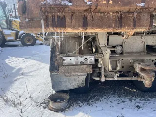 Грузовой самосвал МАЗ 551605 230 024, идентификационный номер  VIN  Y3M55160550005646 Грузовой самосвал МАЗ 551605 230 024, идентификационный номер  VIN  Y3M55160550005646, Цвет белый, год выпуска 2005. рег. номер Р569ХТ 34. Тех. описание: Отсутствует АКБ. Имеются повреждения лакокрасочного…