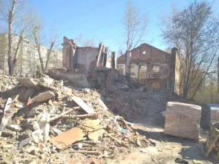 Производственное здание 2846,9 кв.м Челябинская область. Нежилое здание, назначение: производственное, лит. А, А1. Площадь: общая 2846,9 кв.м. Этажность: 1. Адрес: Челябинская область, г. Челябинск, тракт Свердловский, д. 24в, кадастровый номер: 74:36:0708005:159. Самовольно возведенное здание…