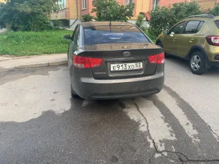 KIA Cerato 2010 года выпуска, VIN KNAFU411AA5219472.