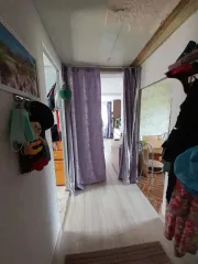 Жилой дом, площадью 63,2 кв.м., по адресу: Пермский край, муниципальный округ Лысьвенский, город Лысьва, улица Первомайская, д. 126, с кадастровым номером: 59:09:0000000:988, земельный участок, площадью 1500 кв.м., по адресу: Пермский край, муниципальный округ Лысьвенский, город Лысьва, улица…