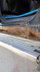 Toyota Land Cruiser 1995 года выпуска. Зеленый цвет. Дизельный двигатель 1HD, номер 0087658, объем 4.2 литра (4164 куб. см), мощность 165 л.с. VIN отсутствует. ПТС: 65МТ248372. Номер рамы: HDJ81-0046115. Страна изготовитель: Япония. Разрешенная максимальная масса 2595 кг, снаряженная масса 2320 кг.